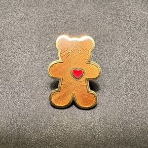 1986 Teddy Bear with Heart Pin/Brooch